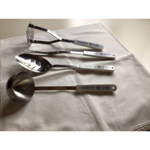 Vintage ACE 6 Piece Kitchen Utensils Spatula Masher Ladel Spoon USA Blue Flaws - Picture 9 of 10